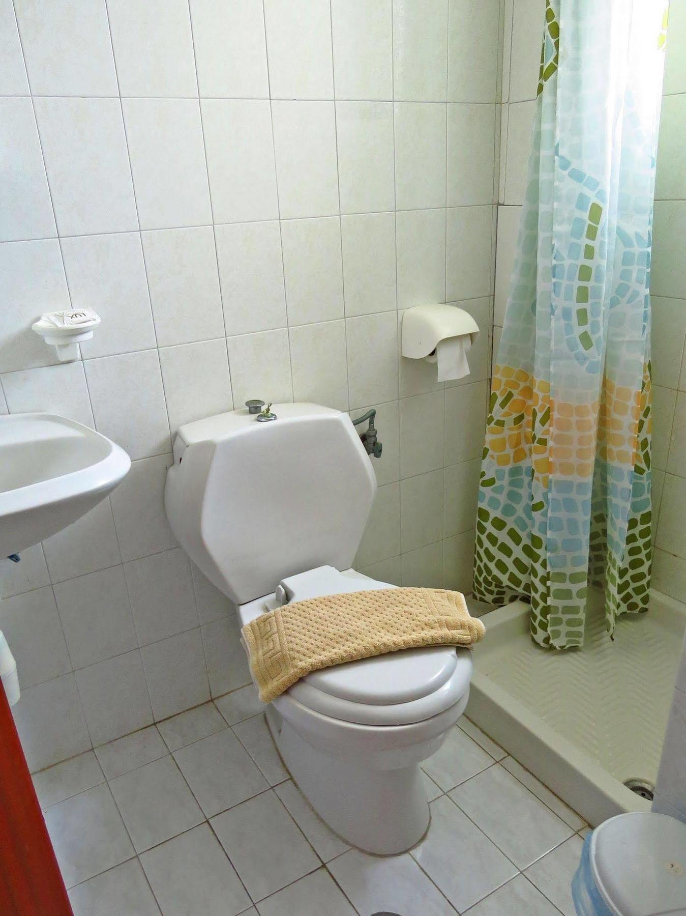 Debby Apartments เอียลิซอส ภายนอก รูปภาพ