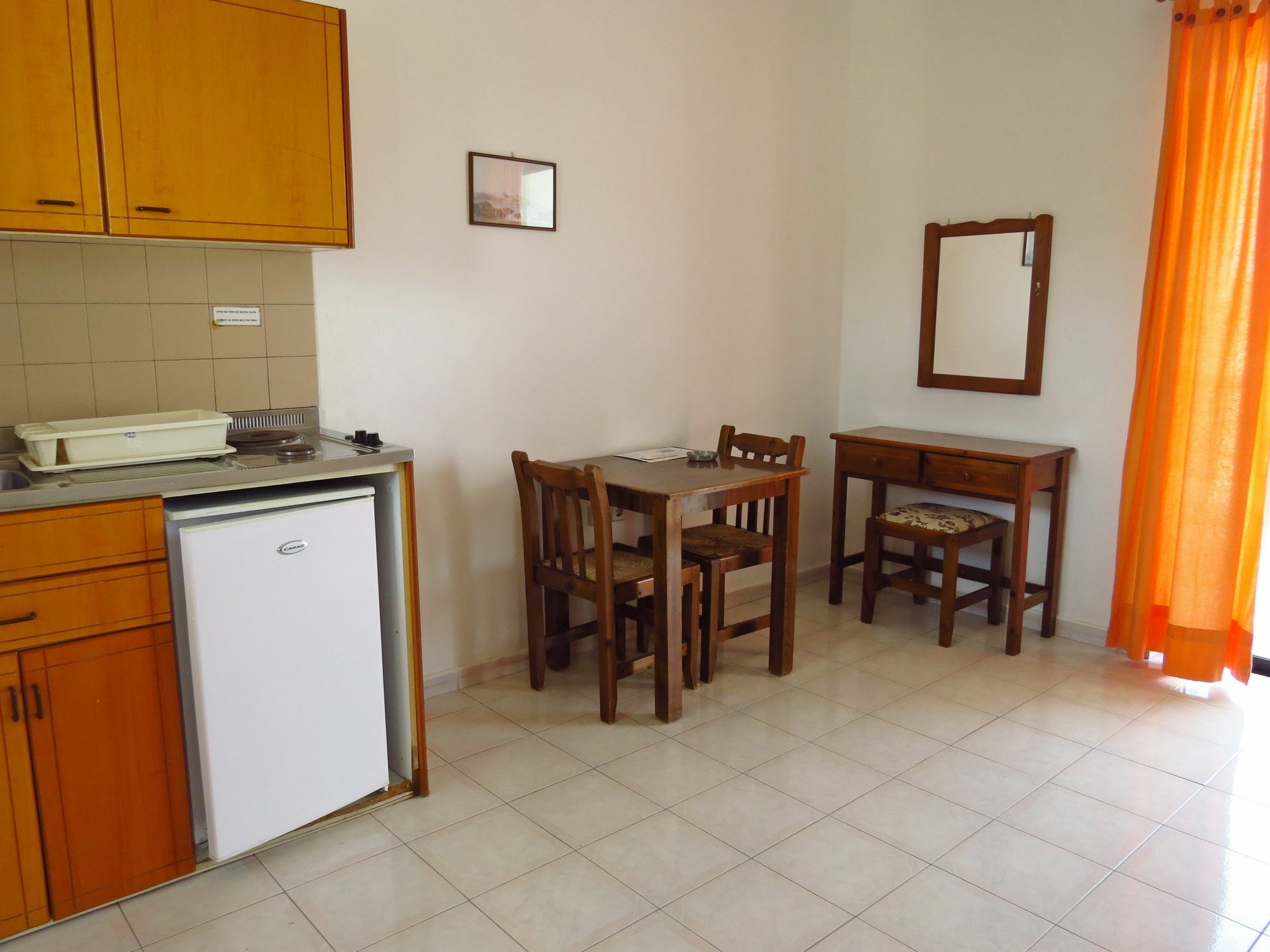 Debby Apartments เอียลิซอส ภายนอก รูปภาพ