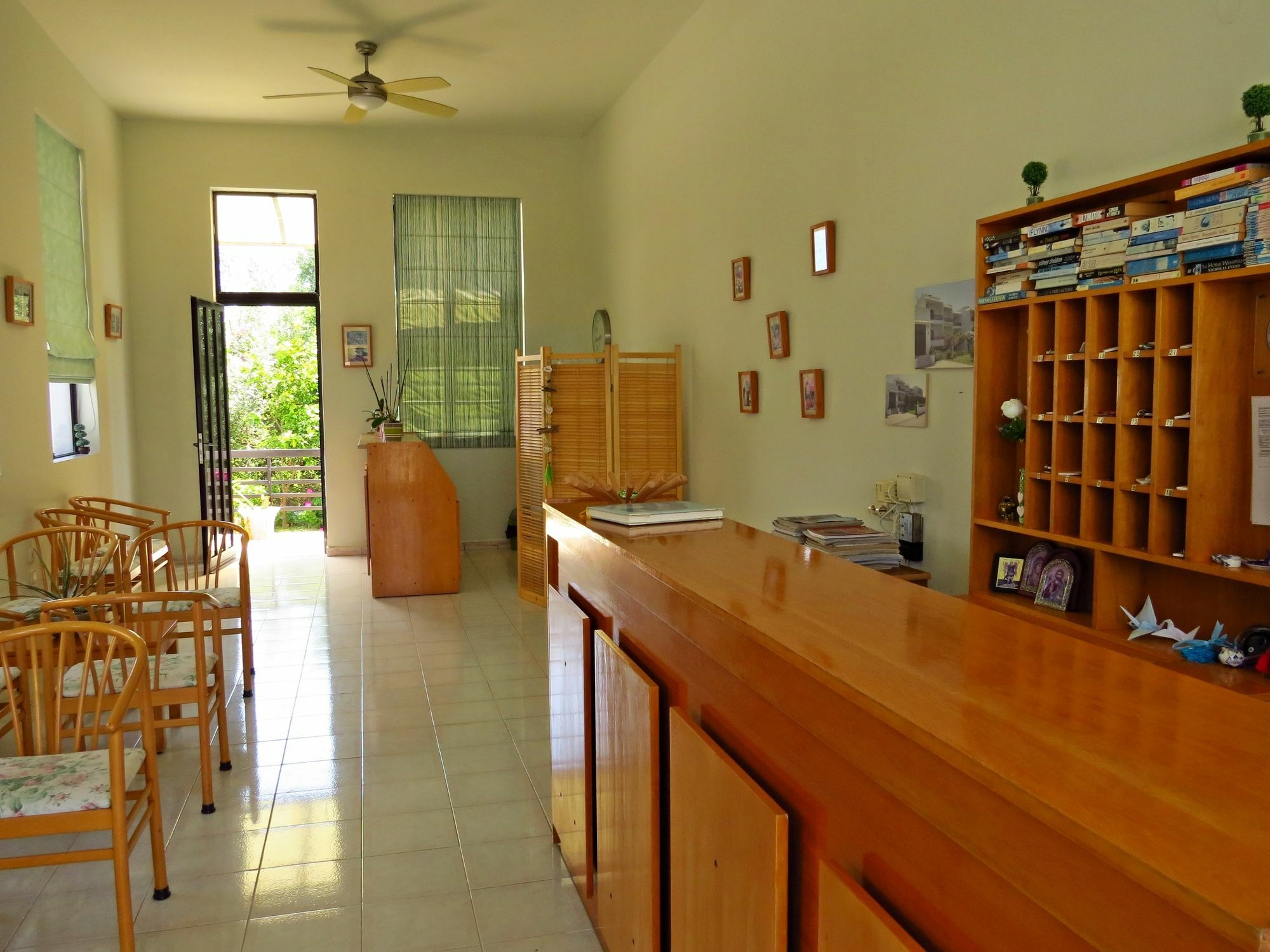 Debby Apartments เอียลิซอส ภายนอก รูปภาพ